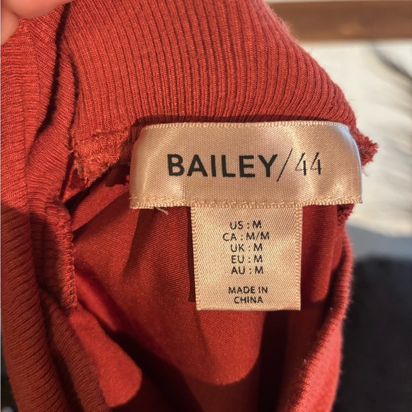 Bailey 44 Top - Picture 4 of 5